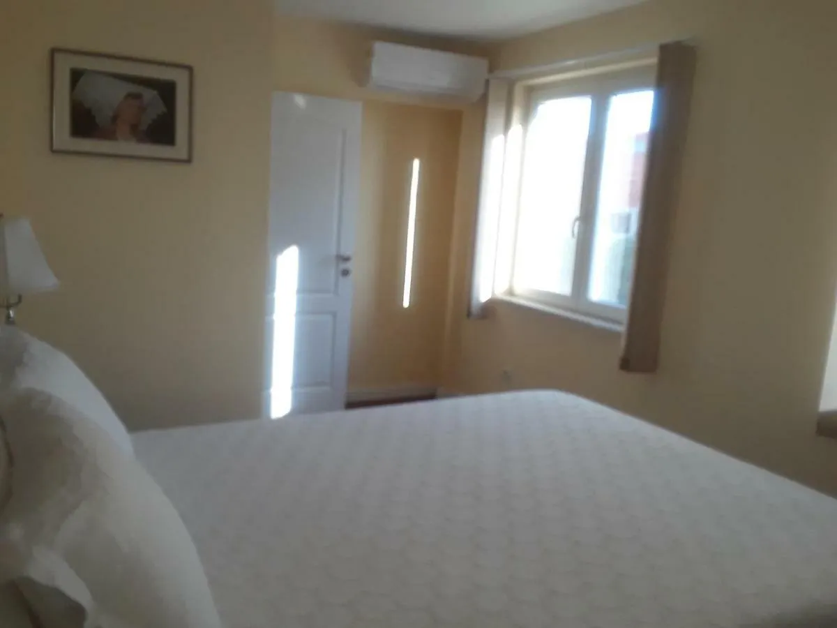 Daire Water View Brand New Apartment, Short Stroll To Beach, Peaceful! Košljun Hırvatistan