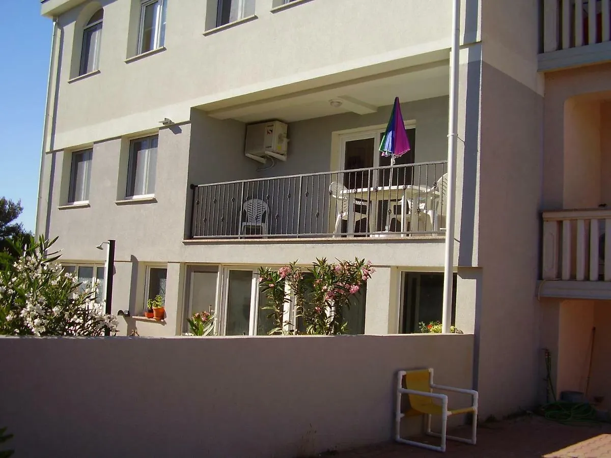 Water View Brand New Apartment, Short Stroll To Beach, Peaceful! Košljun